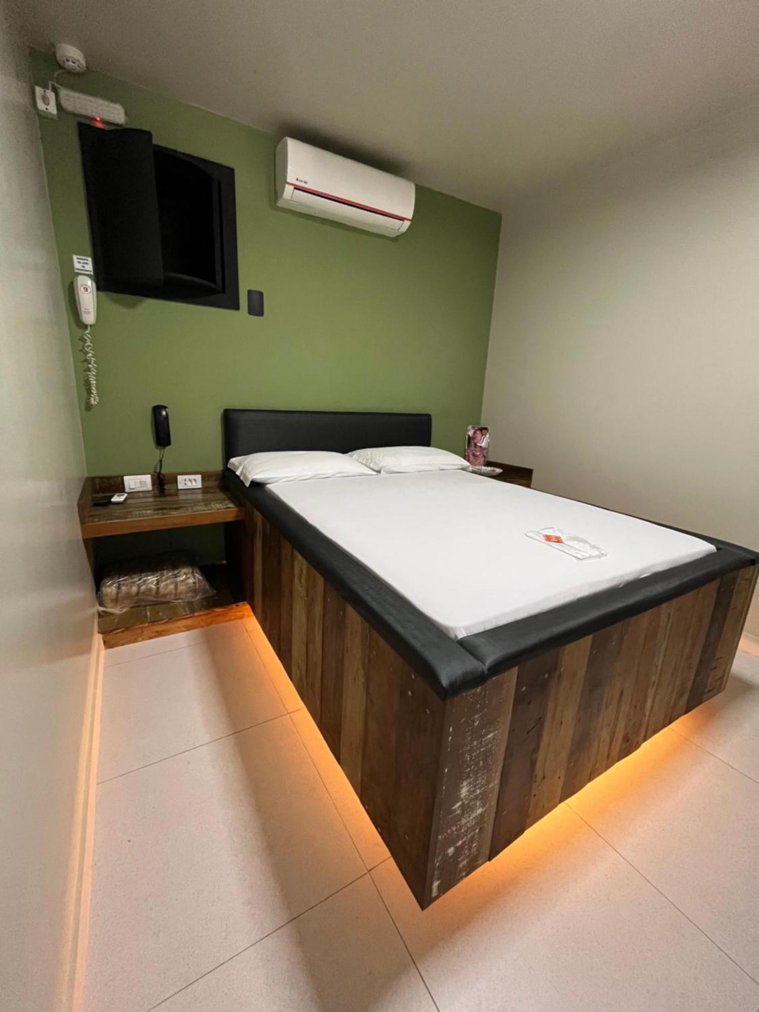 Lemonte Motel بروسكه المظهر الخارجي الصورة